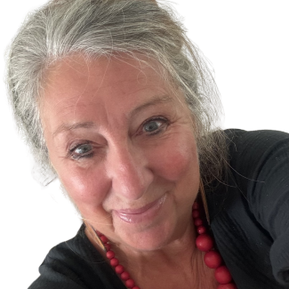 Linda self